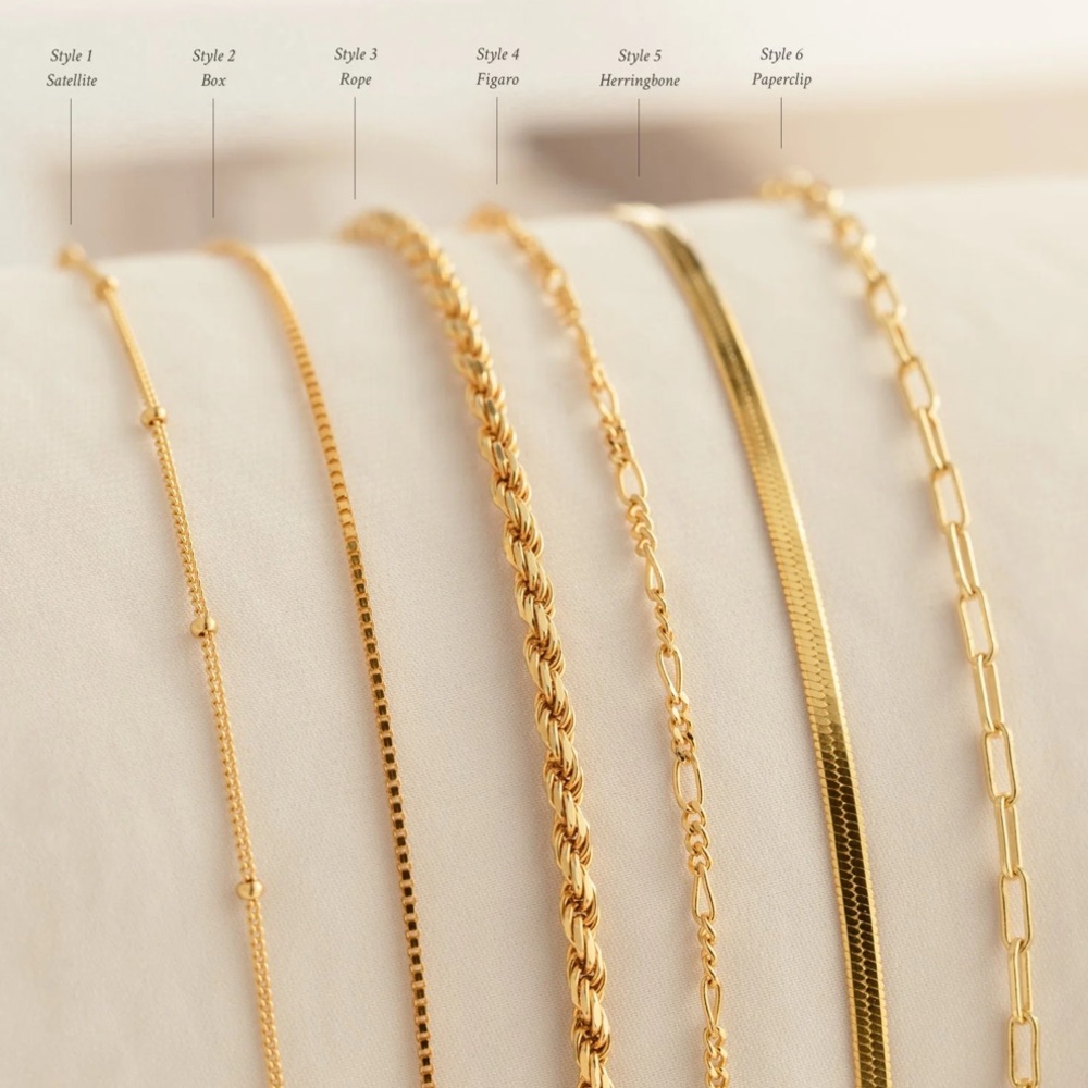 Gold Herringbone Bracelet (style 5) | Caitlyn Minimalist